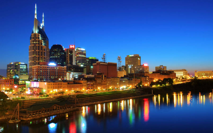 Tennessee Nashville Skyline Reflecting Wallpaper