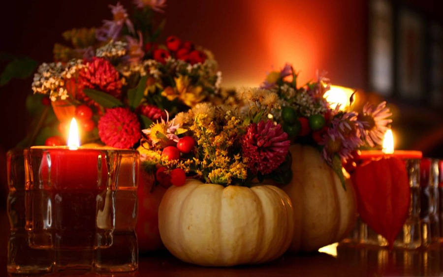 Thanksgiving Day Pumpkin Decor Wallpaper