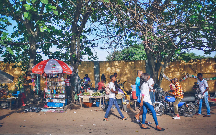 The Bustling Street Market In Kinshasa. Wallpaper