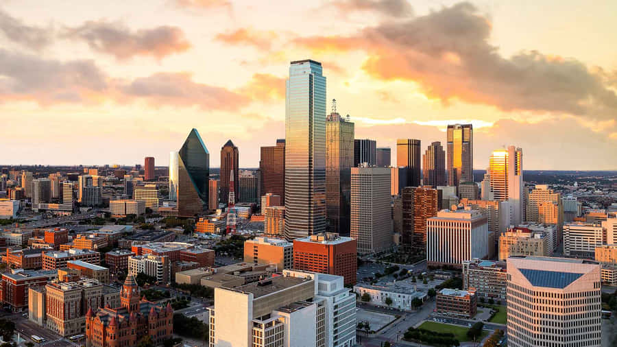 The City Skyline Of Dallas, Texas Wallpaper