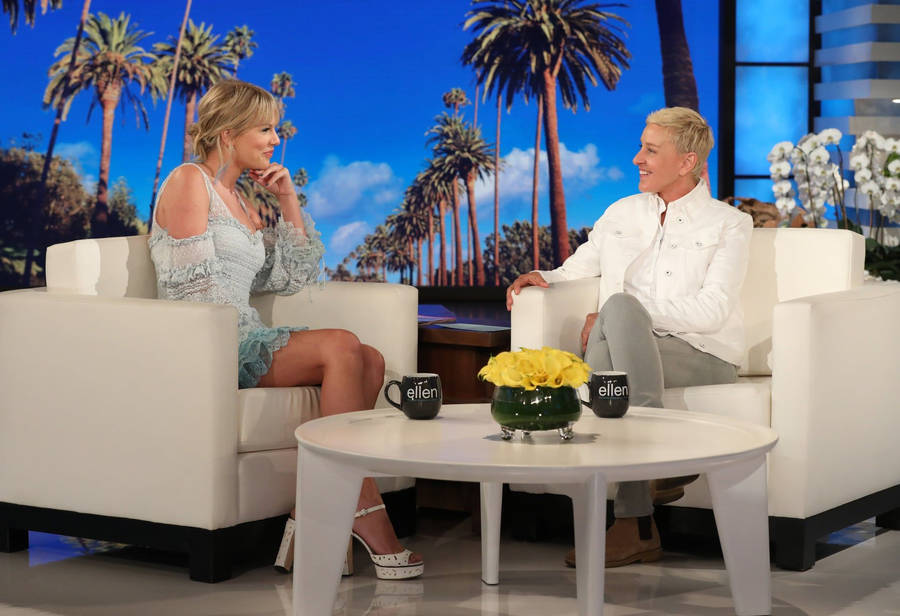 The Ellen Show With Taylor Swift Wallpaper