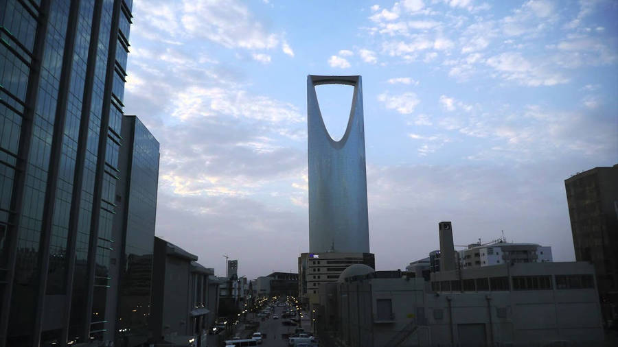 The Kingdom Center In Riyadh Wallpaper