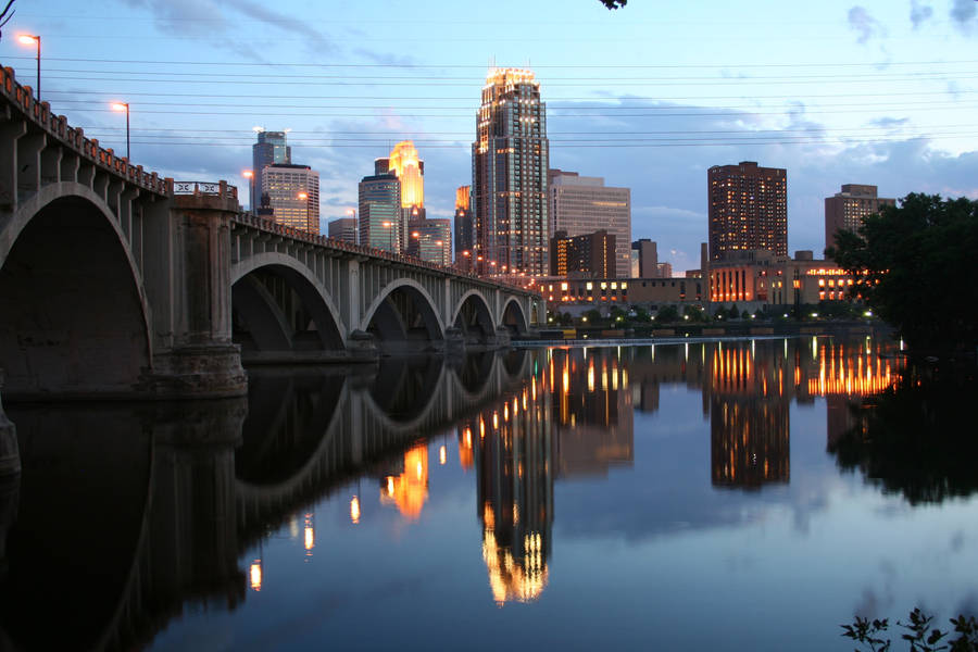 Third Avenue Bridge Over The Mississippi River Wallpaper