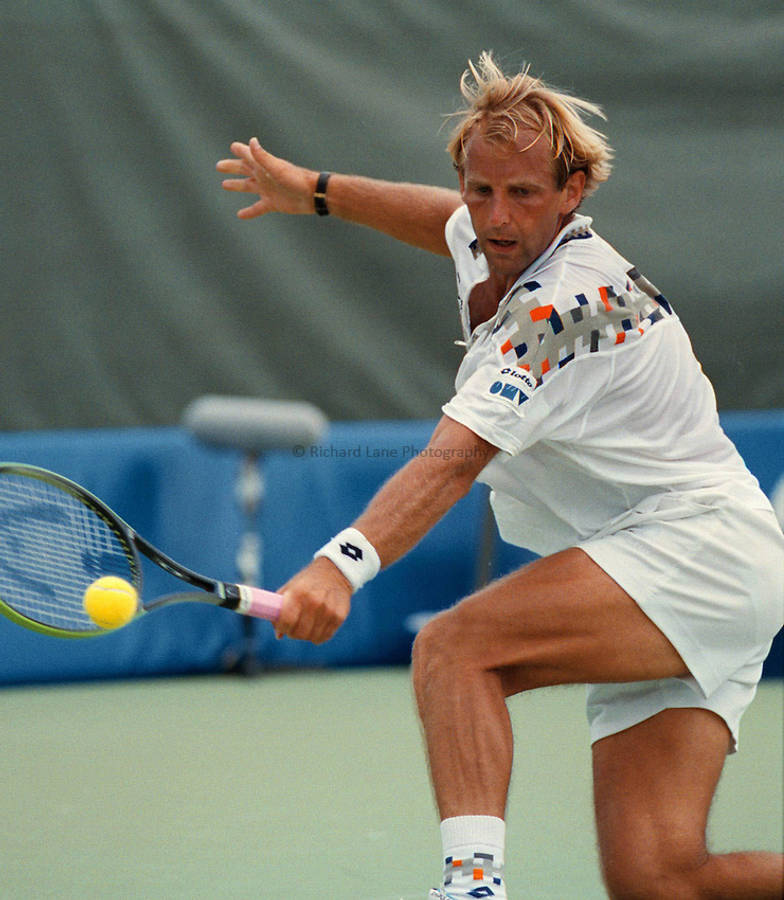 Thomas Muster Playing Tennis Wallpaper