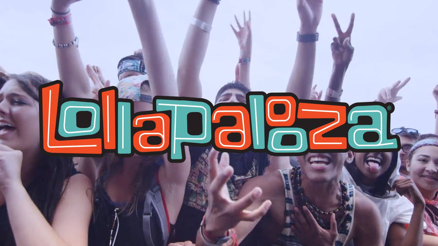 Thousands Of Music Fans Unite At Lollapalooza Wallpaper