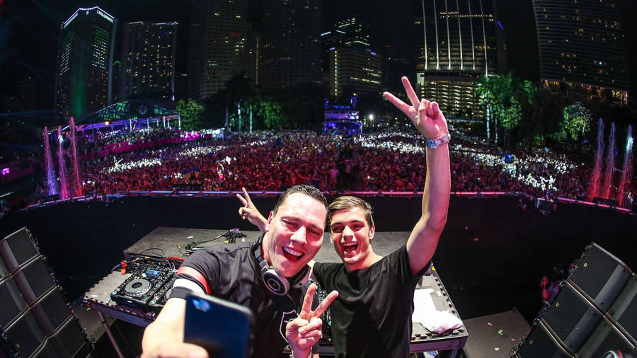 Tiesto With Martin Garrix Wallpaper