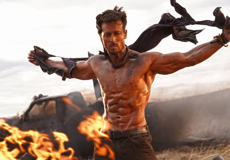 Tiger Shroff Fiery In Baaghi Wallpaper