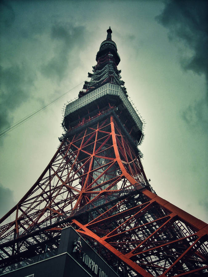 Tokyo Tower Dark Cloudy Sky Wallpaper