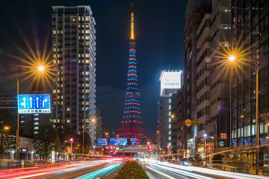 Tokyo Tower In Between Buildings Wallpaper