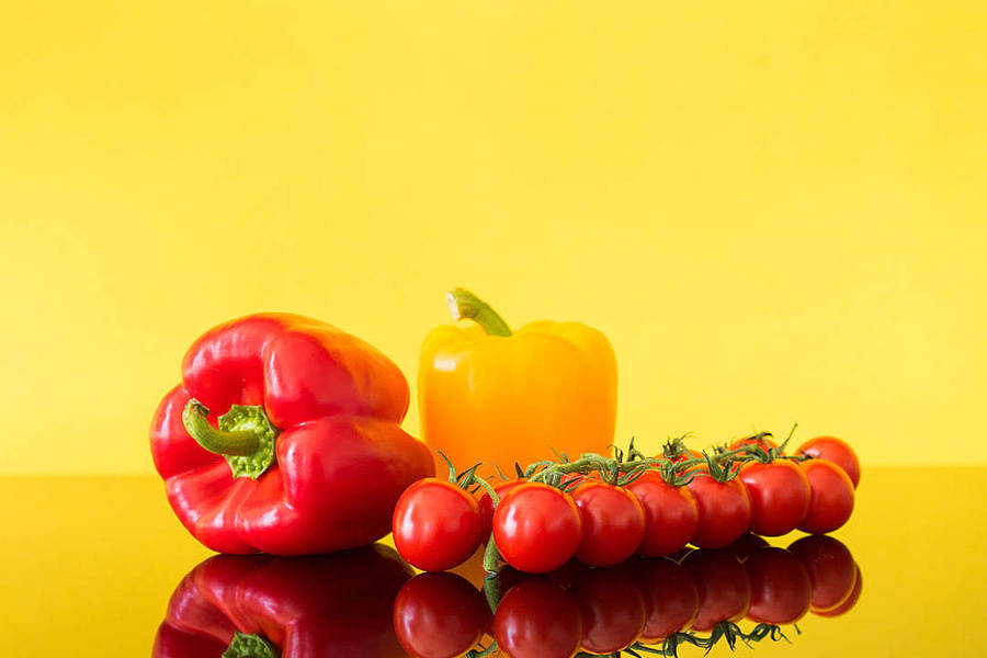 Tomatoes And Pepper Still Life Desktop Wallpaper