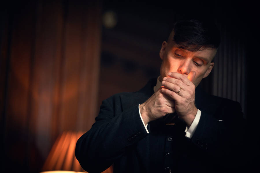 Tommy Shelby 4k Cigarette Wallpaper