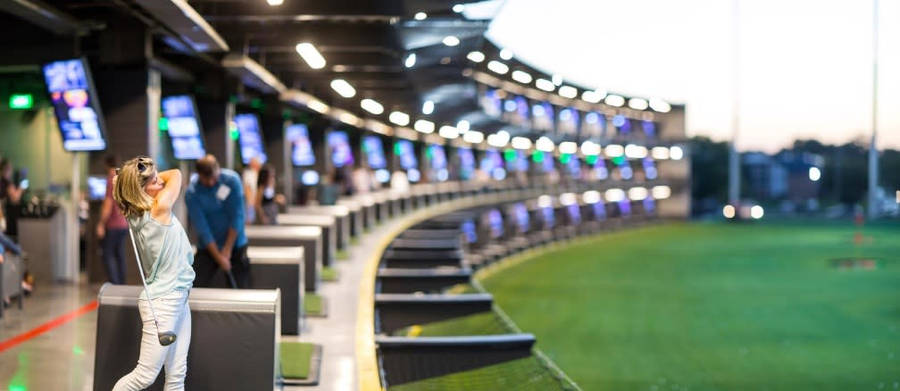 Topgolf In Minneapolis Wallpaper