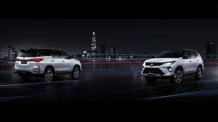 Toyota Fortuner 2021 Legender Model Wallpaper