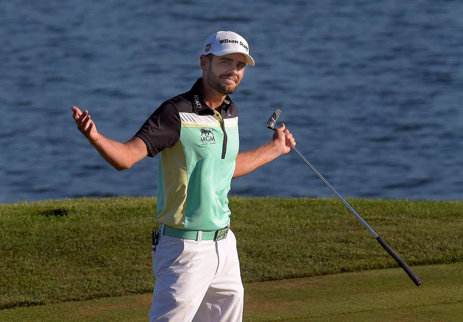 Troy Merritt Shrugging Wallpaper