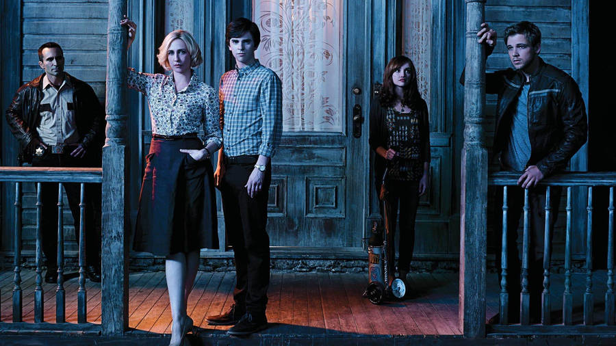 Tv Series Characters Bates Motel Main Door Wallpaper