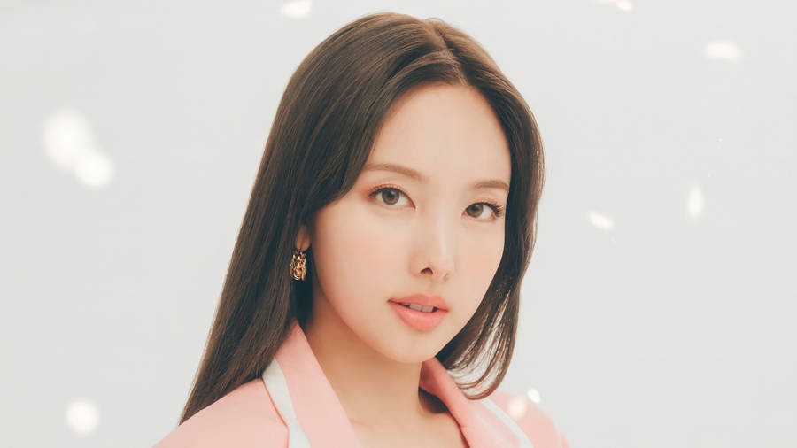 Twice Nayeon White Background Wallpaper