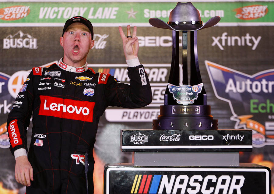 Tyler Reddick Goofy Pose Wallpaper