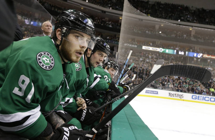 Tyler Seguin Dallas Stars Amazed Bench Watch Wallpaper