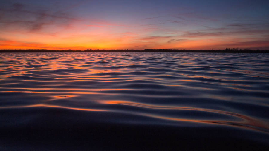 “uncover The Beauty Of A Minimalist Nature Countryside” Wallpaper
