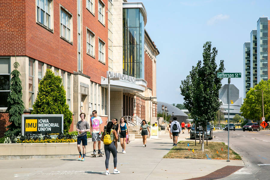 University Of Iowa Jefferson Street Wallpaper