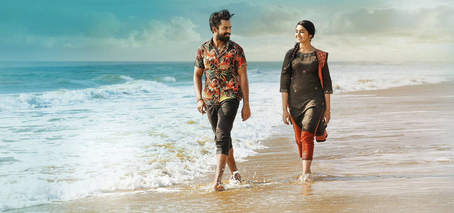 Uppena Aasi And Sangeetha At Addaripeta Beach Wallpaper