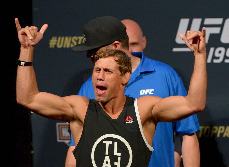 Urijah Faber Making Shaka Gesture Wallpaper