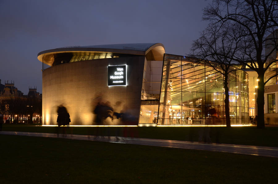 Van Gogh Museum At Night Wallpaper