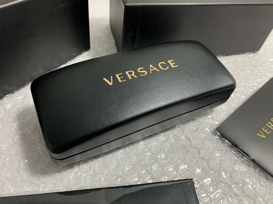 Versace Black Clamshell Case Wallpaper