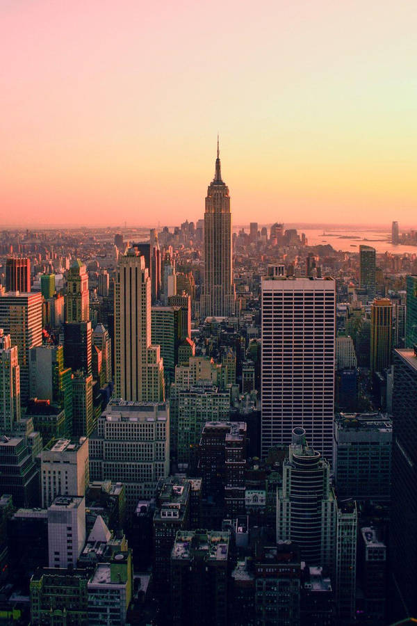 Vibrant Aesthetic Of New York City Skyline Wallpaper