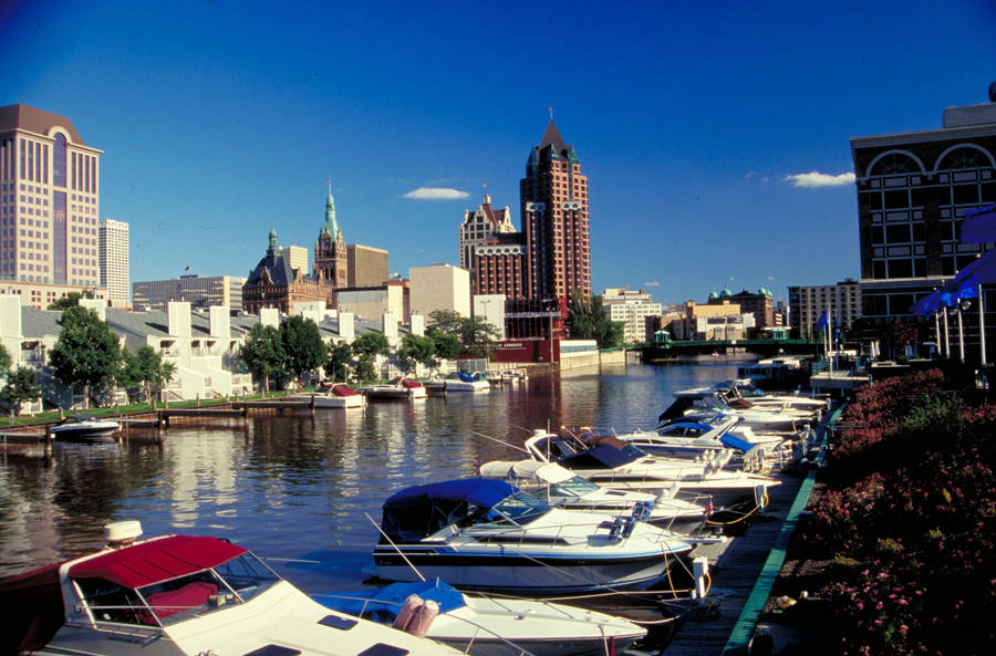 Vibrant Cityscape Of Milwaukee At Dusk Wallpaper