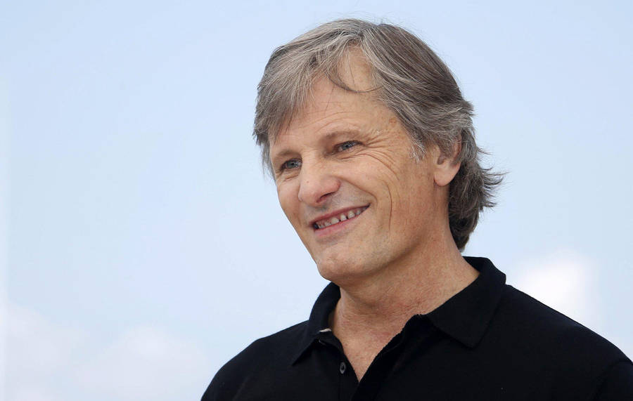 Viggo Mortensen At The 2016 Cannes Film Festival Wallpaper