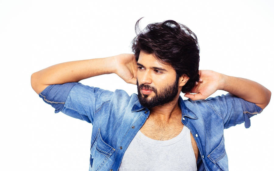 Vijay Deverakonda Sporting Demin Jacket 4k Wallpaper