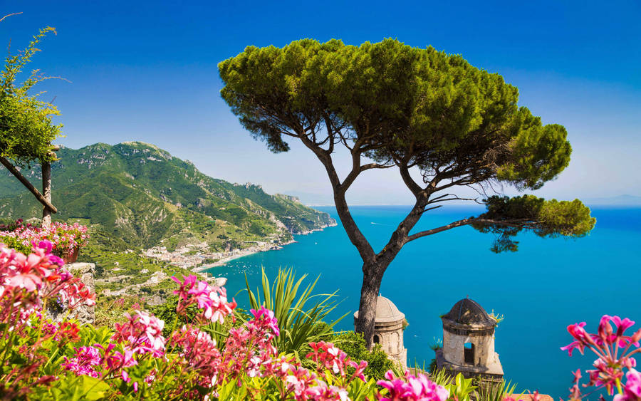 Villa Rufolo Garden In Amalfi Coast Wallpaper