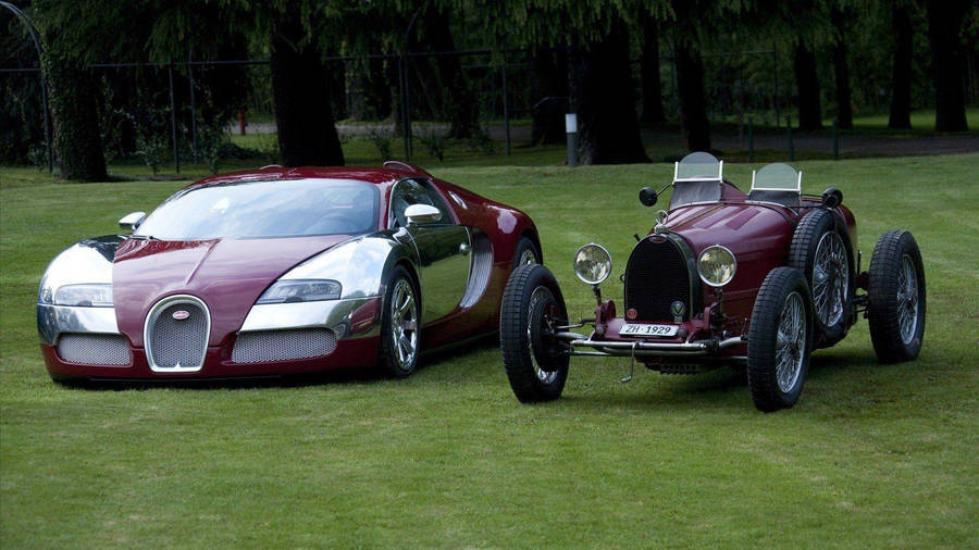 Vintage Bugatti - A Pinnacle Of Classic Automobile Design Wallpaper