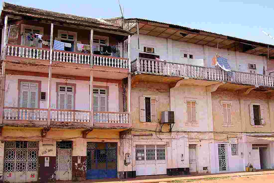 Vintage Buildings In Portuguese Quarter, Guinea-bissau Wallpaper