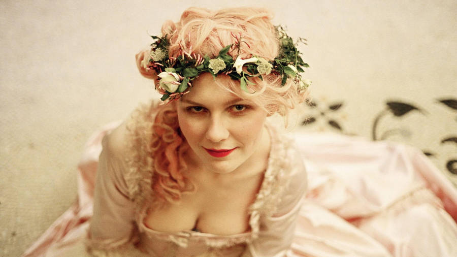 Vintage Kirsten Dunst Wallpaper