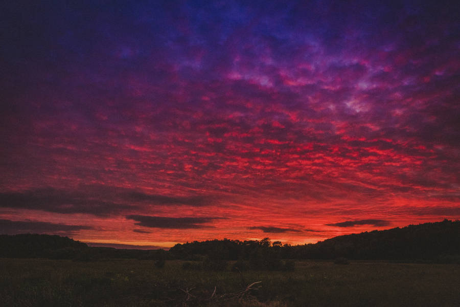 Violet And Red Beautiful Sky Wallpaper