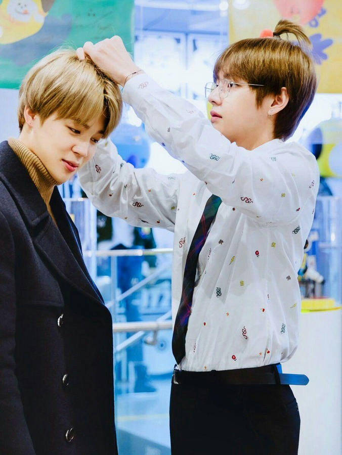 Vmin Hair Tying Wallpaper