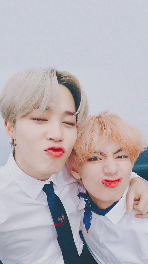 Vmin White Filter Selfie Wallpaper