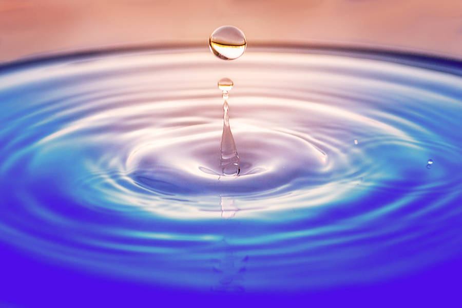 Water Droplet And Ripple Wallpaper