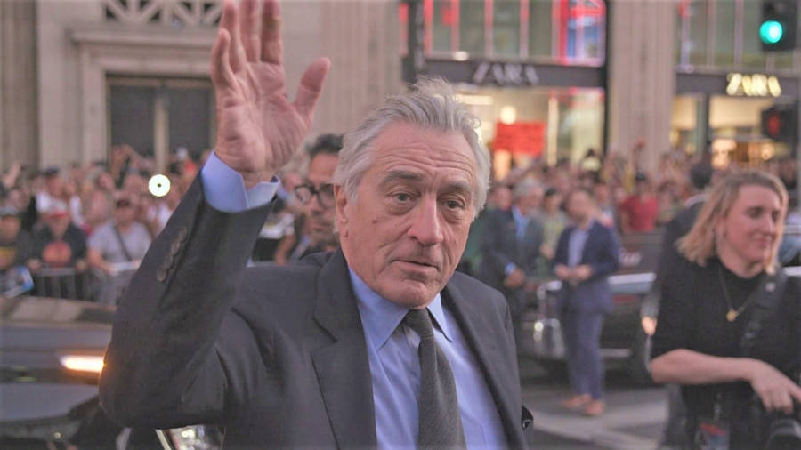 Waving Robert De Niro Wallpaper