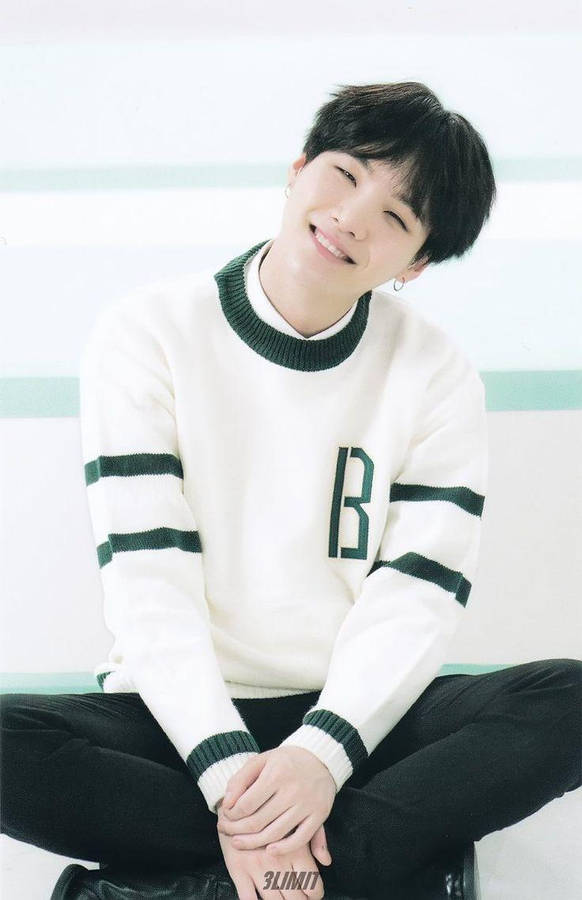 White Aesthetic Suga Bts Wallpaper