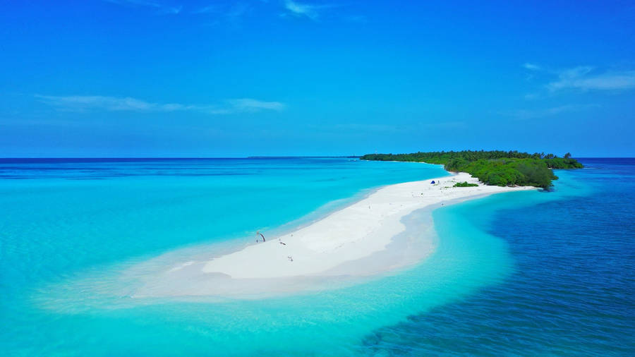 White Beach And Blue Sky Wallpaper