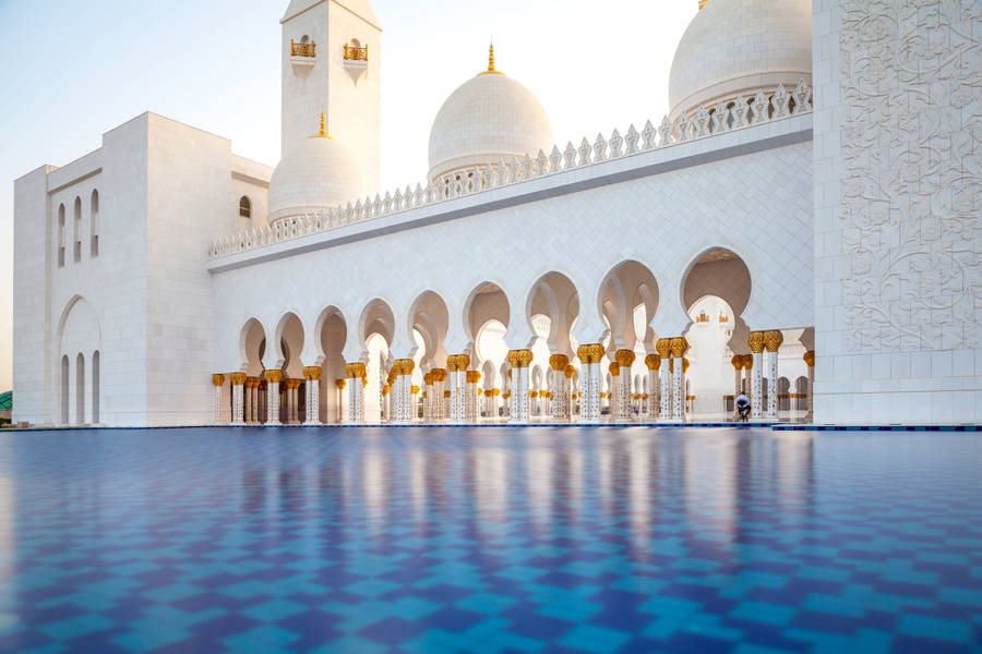 White Beautiful Mosque Sheikh Zayed Wallpaper