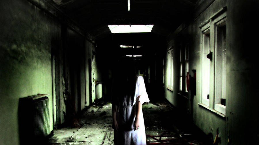 White Lady In Horror Hospital Wallpaper