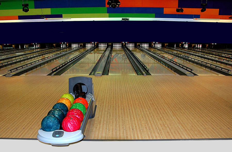 Wide Bowling Center Wallpaper