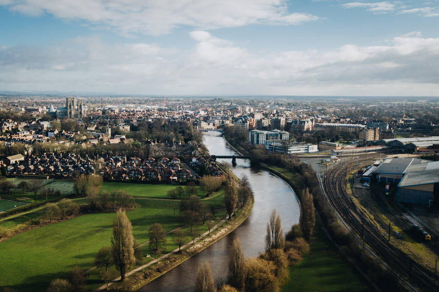 Wide View Of River Thames Wallpaper