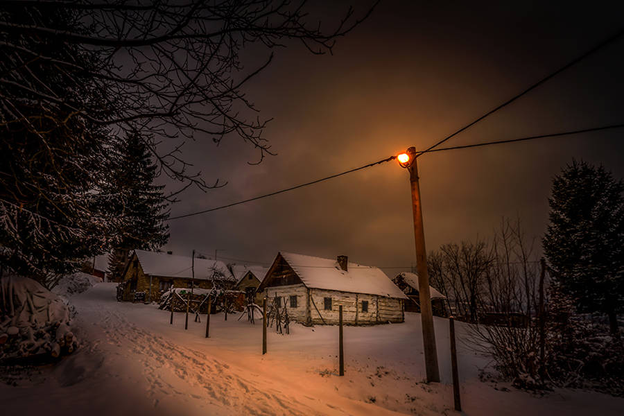 Winter Houses In The Night Wallpaper