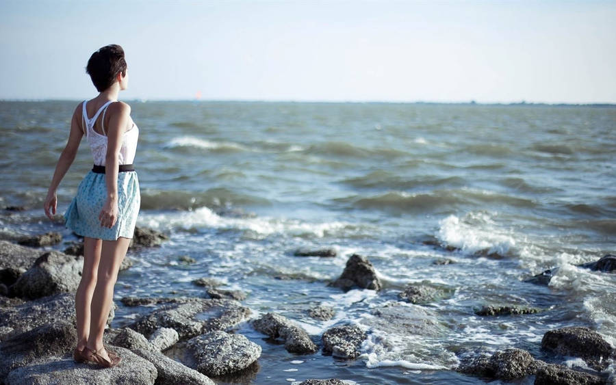 Woman At Beach Breathing Wallpaper