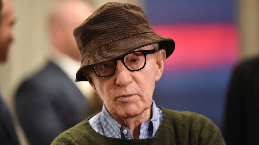 Woody Allen At Wonder Wheel Screening Wallpaper